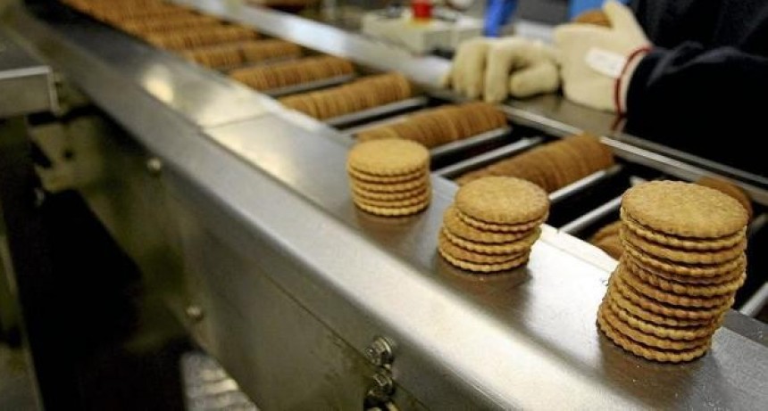 Paritarias: La industria de la alimentación acordó un aumento salarial del 59% en cuatro tramos