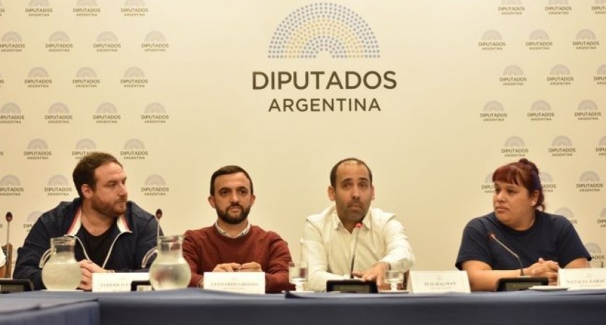 El FdT presentó un proyecto para establecer un salario básico universal