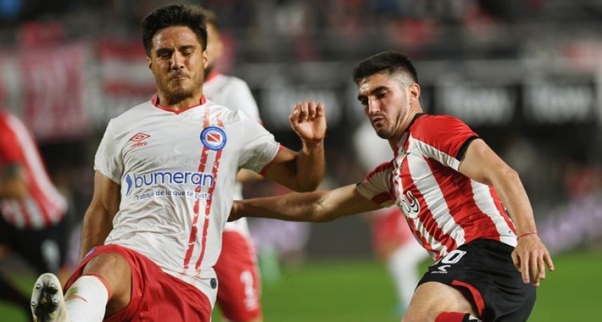 Argentinos Juniors eliminó por penales a Estudiantes y avanzó a la semifinal de la Copa de la Liga