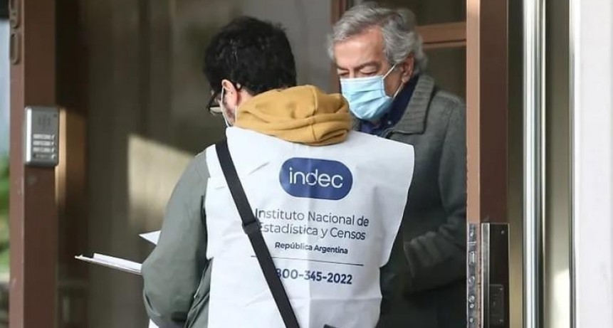 Censo 2022: Más de 600 mil personas en todo el país relevan casa por casa