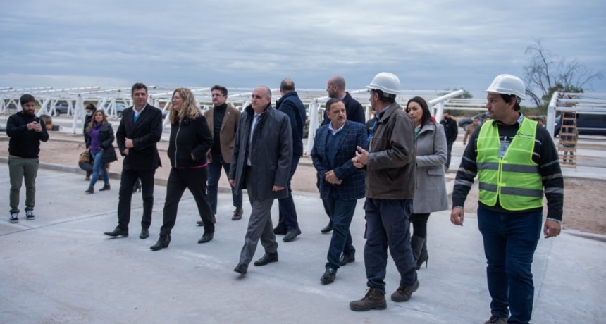 Las obras de remodelación del aeropuerto fueron recorridas por Quintela y Guerrera