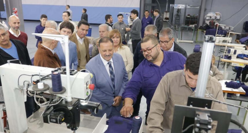  Se inauguró en la fabrica CONFELAR la tercera nave ubicada en el Parque Industrial