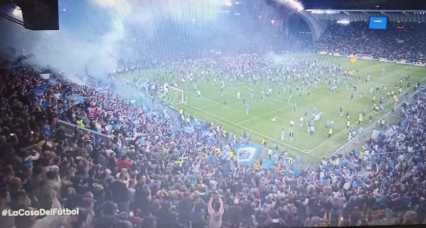 Napoli gritó campeón después de 33 años 
