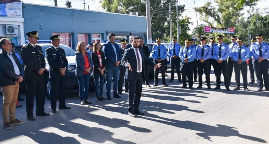  Se entregaron patrulleros para los departamentos Chamical y General Belgrano 
