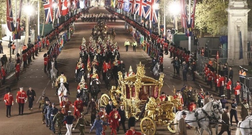 Histórica ceremonia de coronación del rey Carlos III y la reina Camilla
