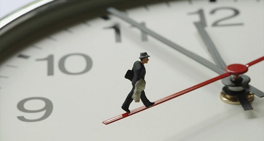 El Frente de Todos analiza reducir la jornada laboral