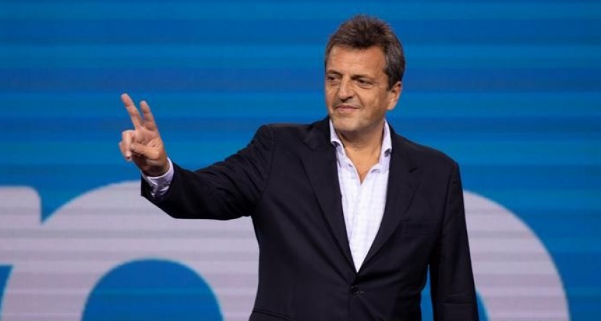 Massa partió rumbo a China en búsqueda de acuerdos energéticos y financieros