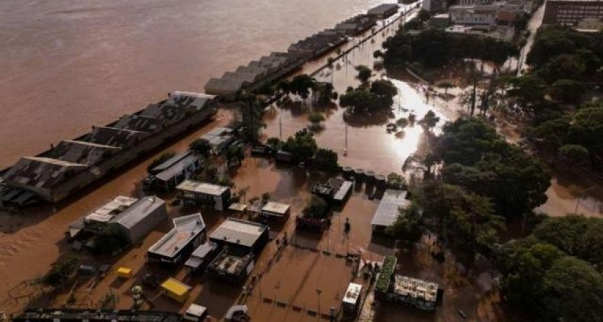 Desesperante situación por las inundaciones en Brasil