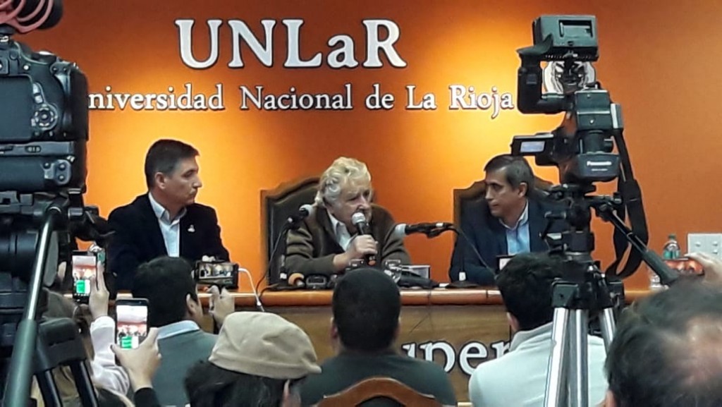 Dolor por la muerte de Pepe Mujica