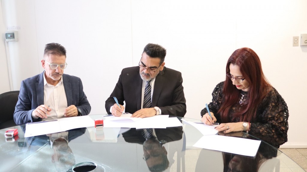 La Casa de La Rioja en Córdoba firmó convenio con el Instituto Cervantes