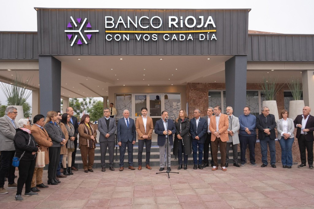Banco Rioja inauguró un nuevo centro de pago en el Parque de la Familia