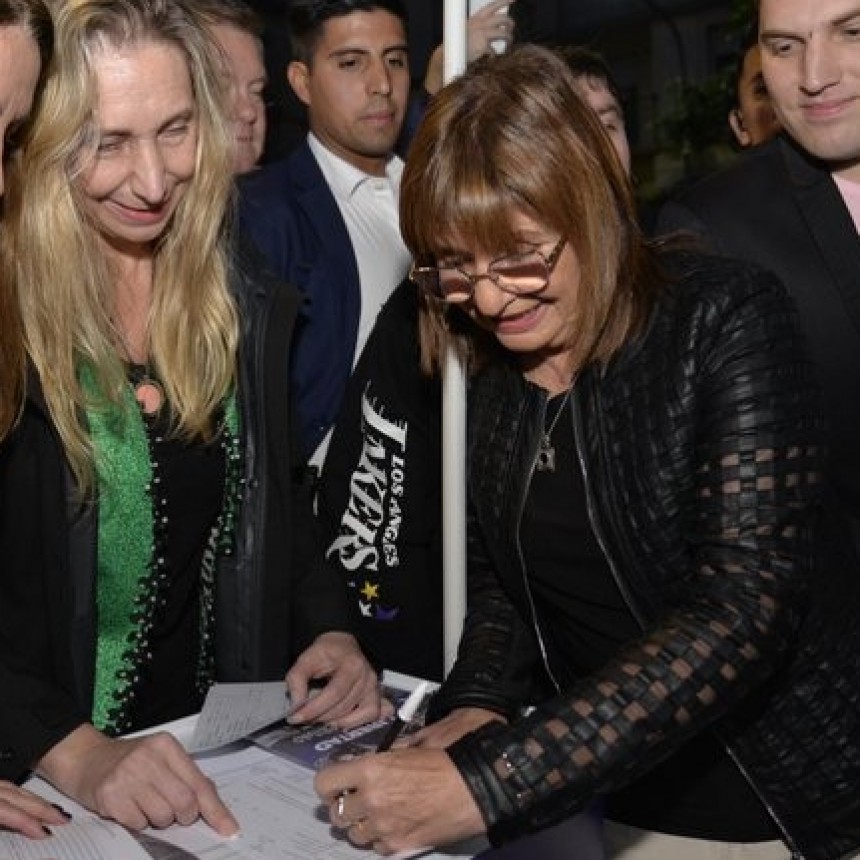  Bullrich abandonó el PRO y se afilió a La Libertad Avanza