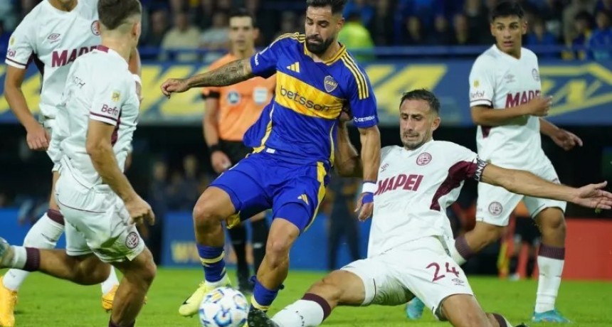 Boca eliminó a Lanús pero la hinchada insultó a la comisión directiva