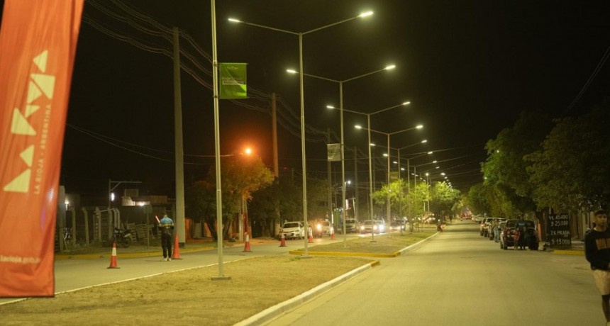 Inauguraron nueva iluminación en la Av. Homero Coronel Montes