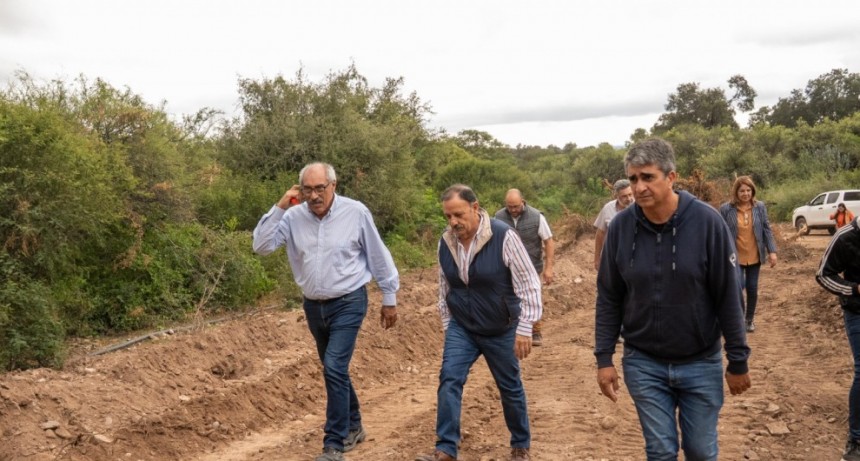 Quintela recorrió las obras que se realizan en Chamical luego de la emergencia climática