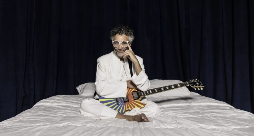 Fito P&aacute;ez volvi&oacute; con todo: lanz&oacute; &ldquo;Shine&rdquo; y encendi&oacute; la pol&eacute;mica con un fuerte mensaje pol&iacute;tico