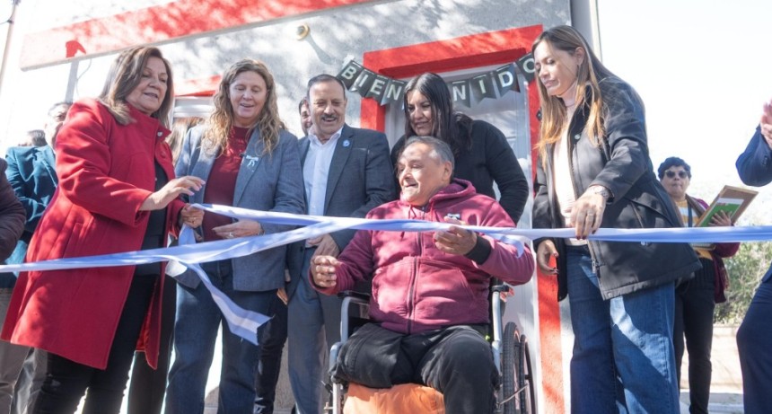 El Plan Angelelli entreg&oacute; una vivienda adaptada a una familia afectada por el temporal en Chamical
