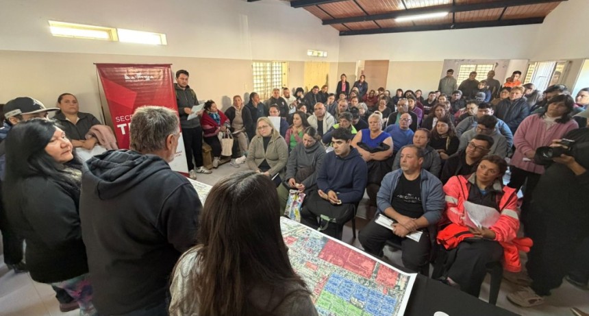 Inician proceso de escrituraci&oacute;n masiva para m&aacute;s de 120 familias del barrio Nueva Rioja