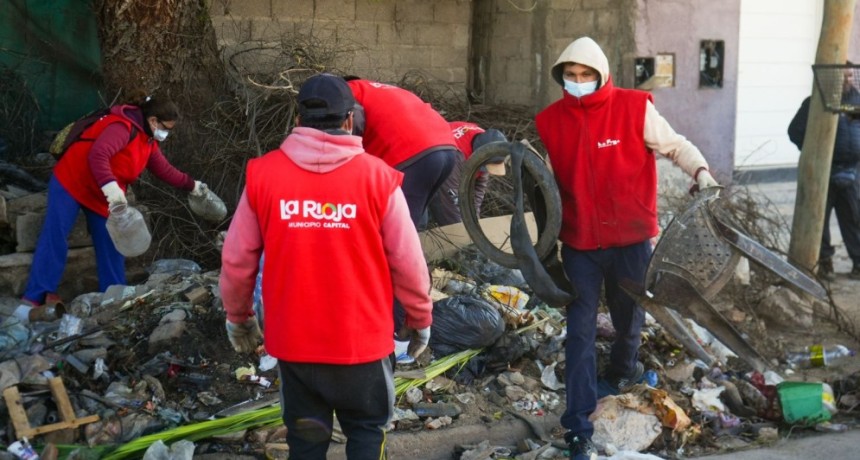 M&aacute;s iluminaci&oacute;n y recuperaci&oacute;n de espacios p&uacute;blicos en el barrio 4 de Junio