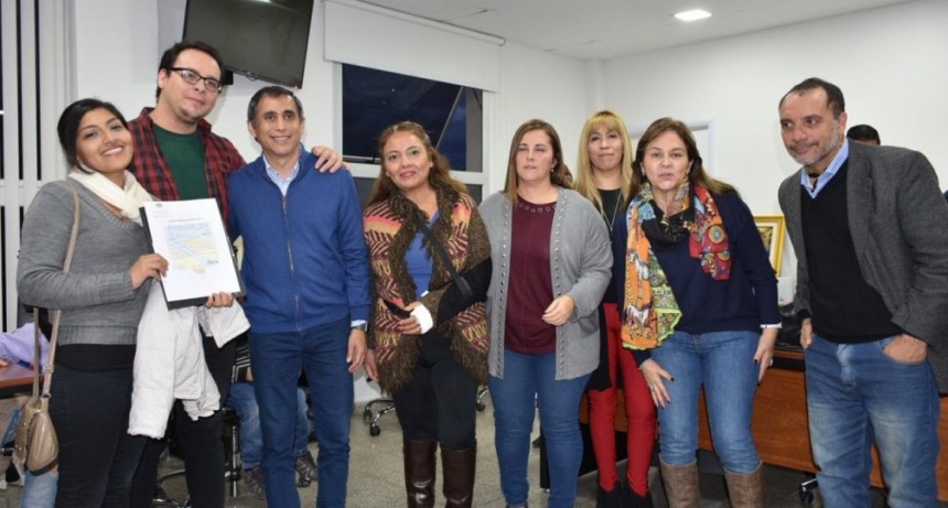 Municipio entregó lotes a 21 familias capitalinas