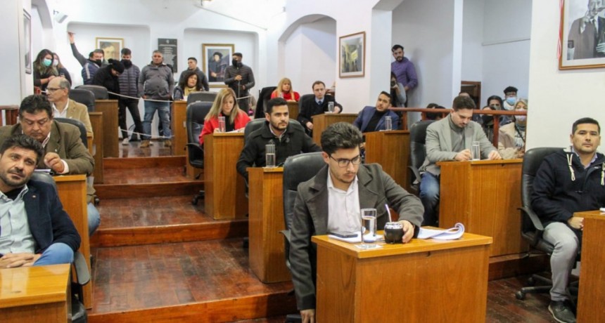  Se aprobaron nuevas tarifas para taxis y remises en una nueva sesión del CD