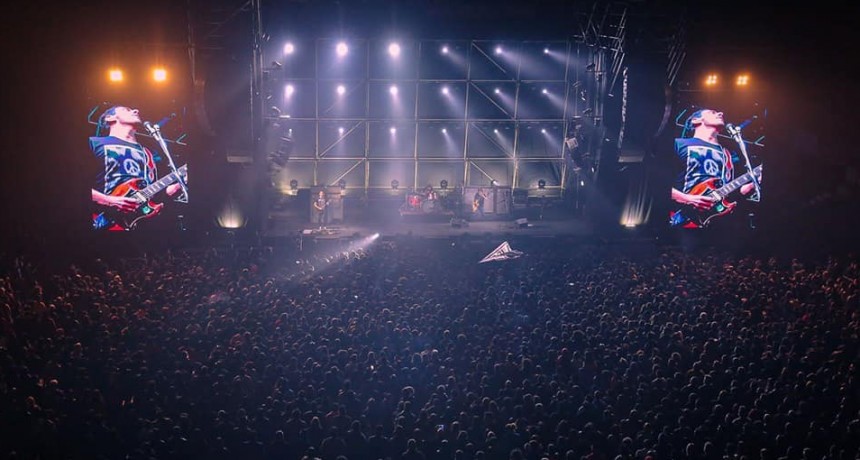  El superdomo vibró con Divididos