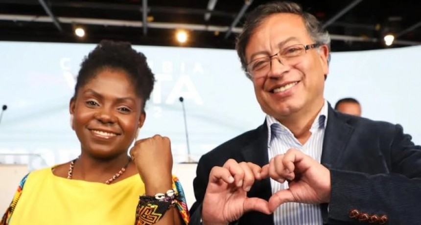 Gustavo Petro, es el nuevo presidente de Colombia