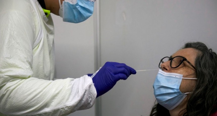 28.039 contagios de coronavirus en el país, un 23,8% menos que la semana pasada