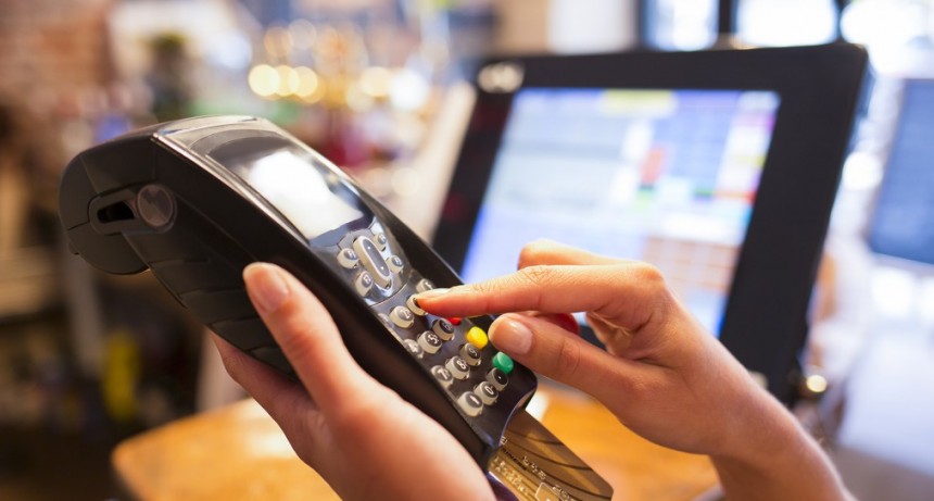 El Gobierno aumentó 69% el reintegro para compras con tarjeta de débito