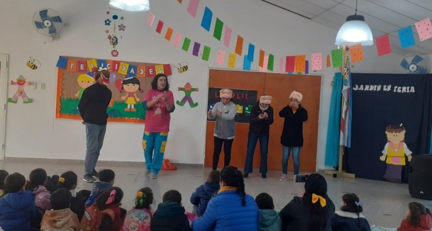 Educación: Diferentes actividades se realizan en jardines de infantes 