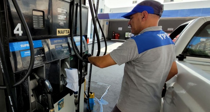 Se vienen nuevos aumentos en la nafta