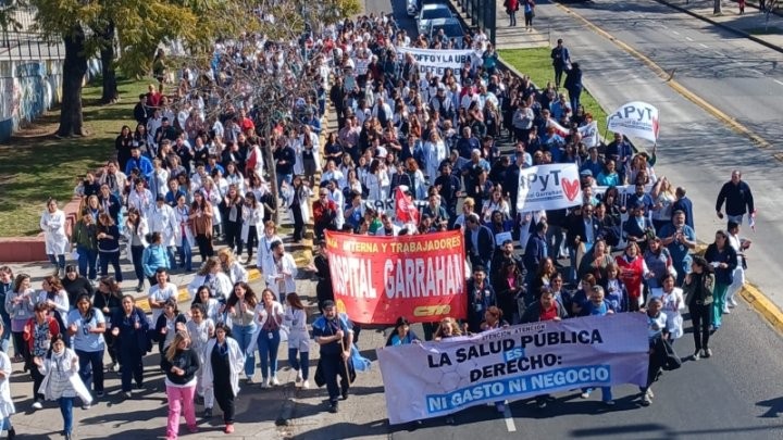 Denuncian vaciamiento de servicios esenciales en el Hospital Garrahan