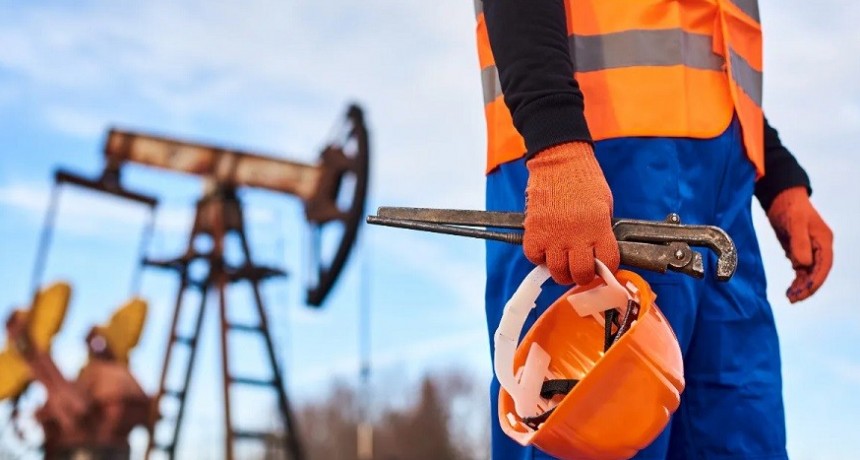 Petroleros cerró un aumento paritario distribuido en tres cuotas