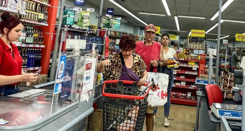 Cada vez cuesta m&aacute;s llegar a fin de mes: una familia necesit&oacute; casi $1,5 millones para no ser pobre