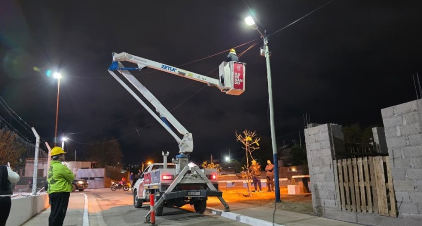 Municipio acompa&ntilde;&oacute; aniversario del B&ordm; 10 de junio con obras y mejorando servicios