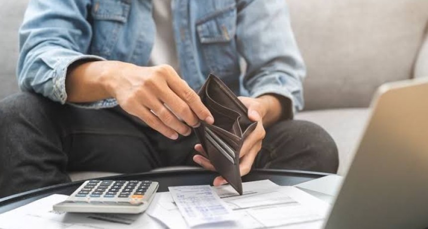 Alarma por el endeudamiento: la mora de las familias alcanz&oacute; su nivel m&aacute;s alto en m&aacute;s de 20 a&ntilde;os