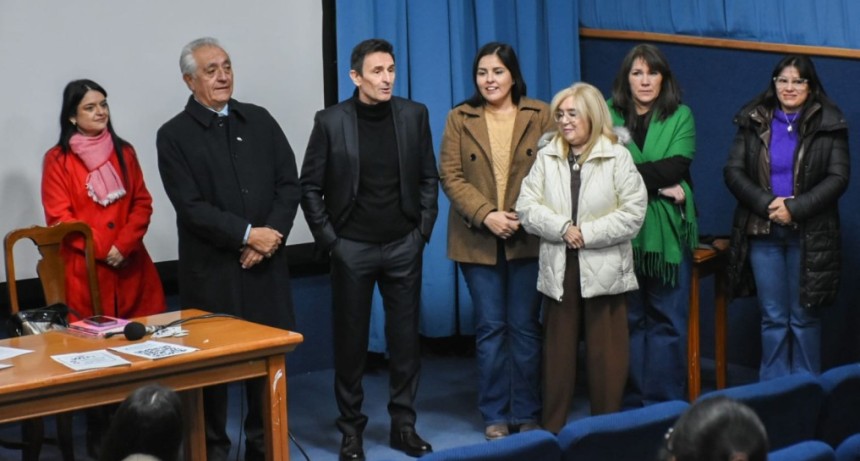 La provincia fortalece las residencias de salud con financiamiento propio y un nuevo sistema digital de ingreso