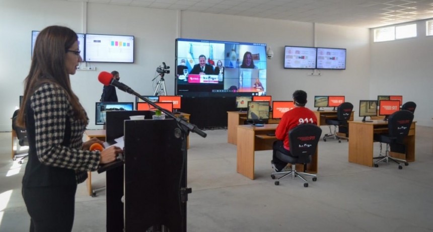 Quintela inauguró el nuevo centro 911