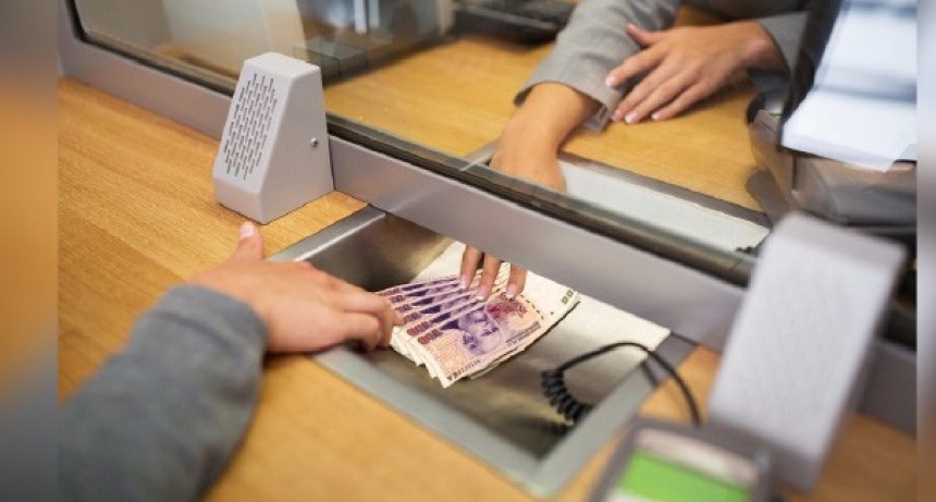 Gobierno abona la quincenita y aguinaldo juntos