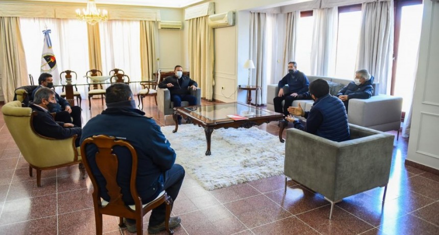 Propietarios de transportes escolares plantearon alternativa laboral 