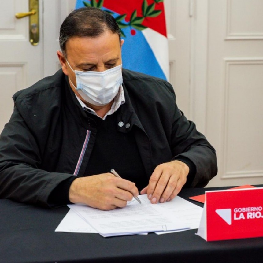 Quintela anunció medidas que benefician a comercios de rubros no esenciales