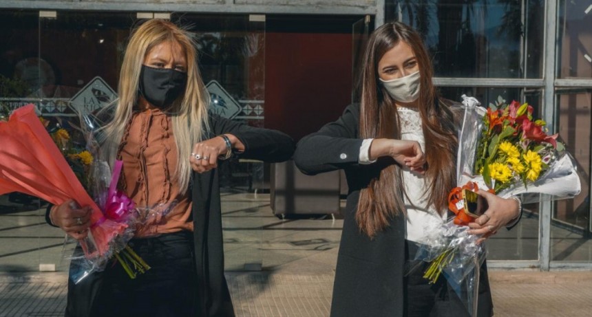 Dos nuevas graduadas en el contexto de la pandemia