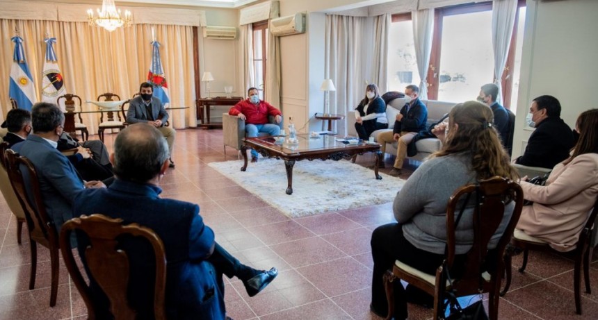 Quintela pidió terminar con las asimetrías en materia educativa