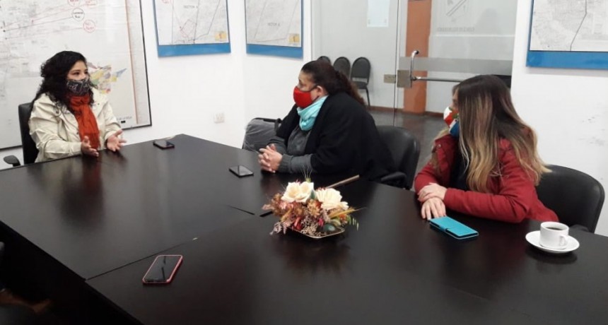 Abrazo solidario para la concejala Marenco