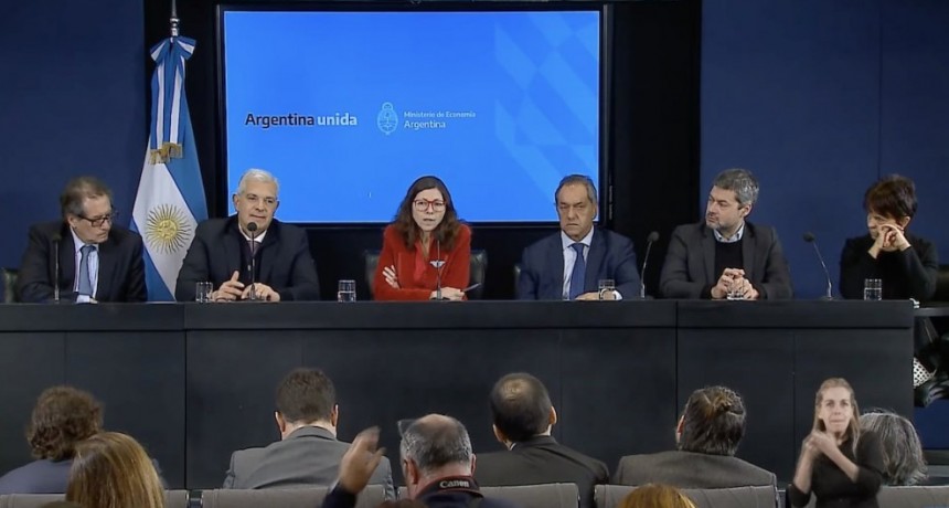 Batakis anunció medidas con foco en el equilibrio fiscal: 