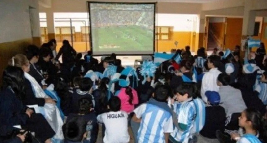 Perczyk confirmó que se transmitirán en las escuelas los partidos de Argentina en el Mundial