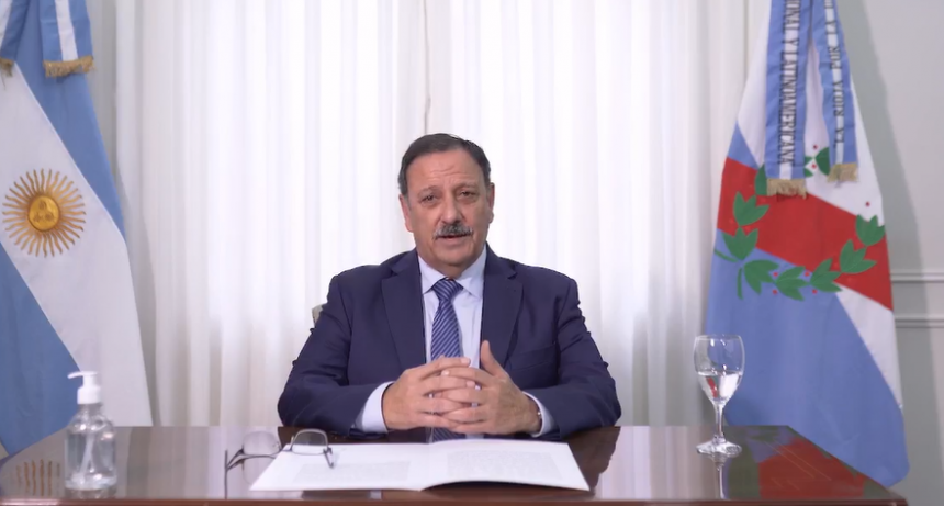  Quintela anunció un nuevo incremento salarial de 6 mil pesos para todo el sector público 