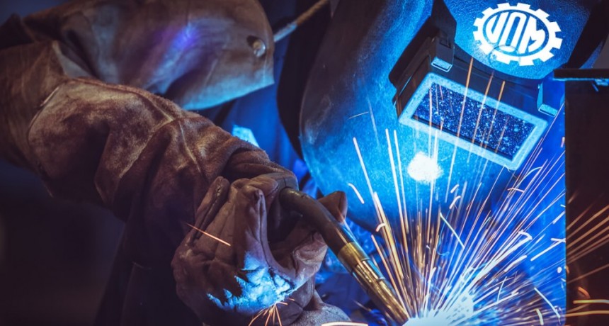 La UOM acordó un 65 % de aumento salarial con los empresarios