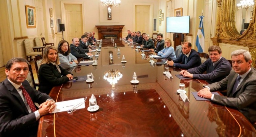 El Presidente recibe a los gobernadores en Casa Rosada 