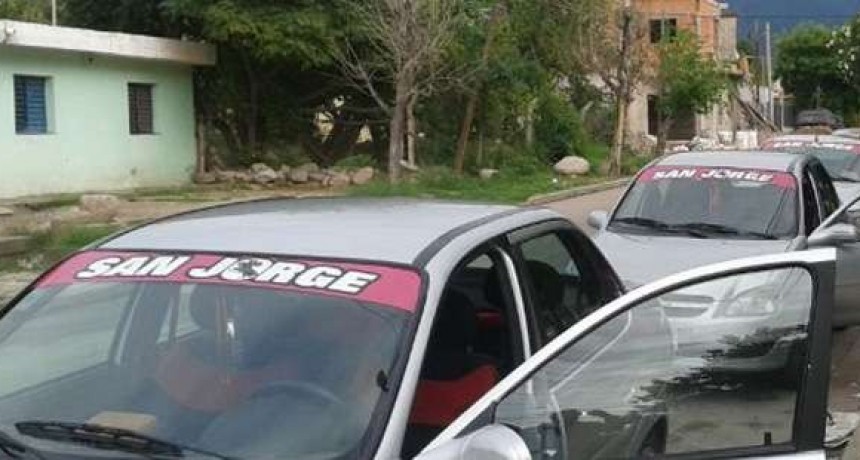 Prorrogan beneficios de la tarjeta Andar para taxistas y remiseros